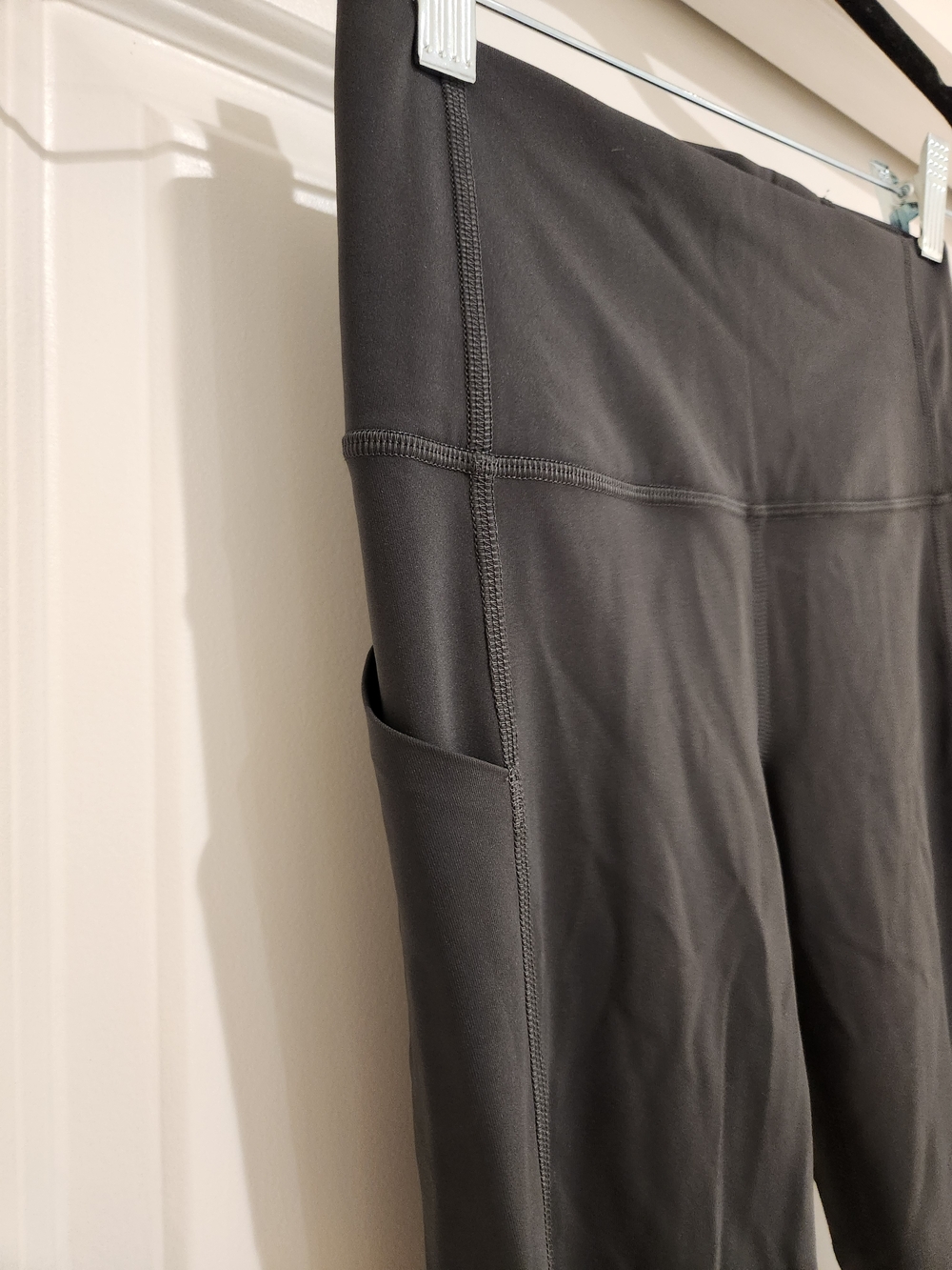 lululemon athletica Black & Charcoal Leggings - Picture 5 of 7